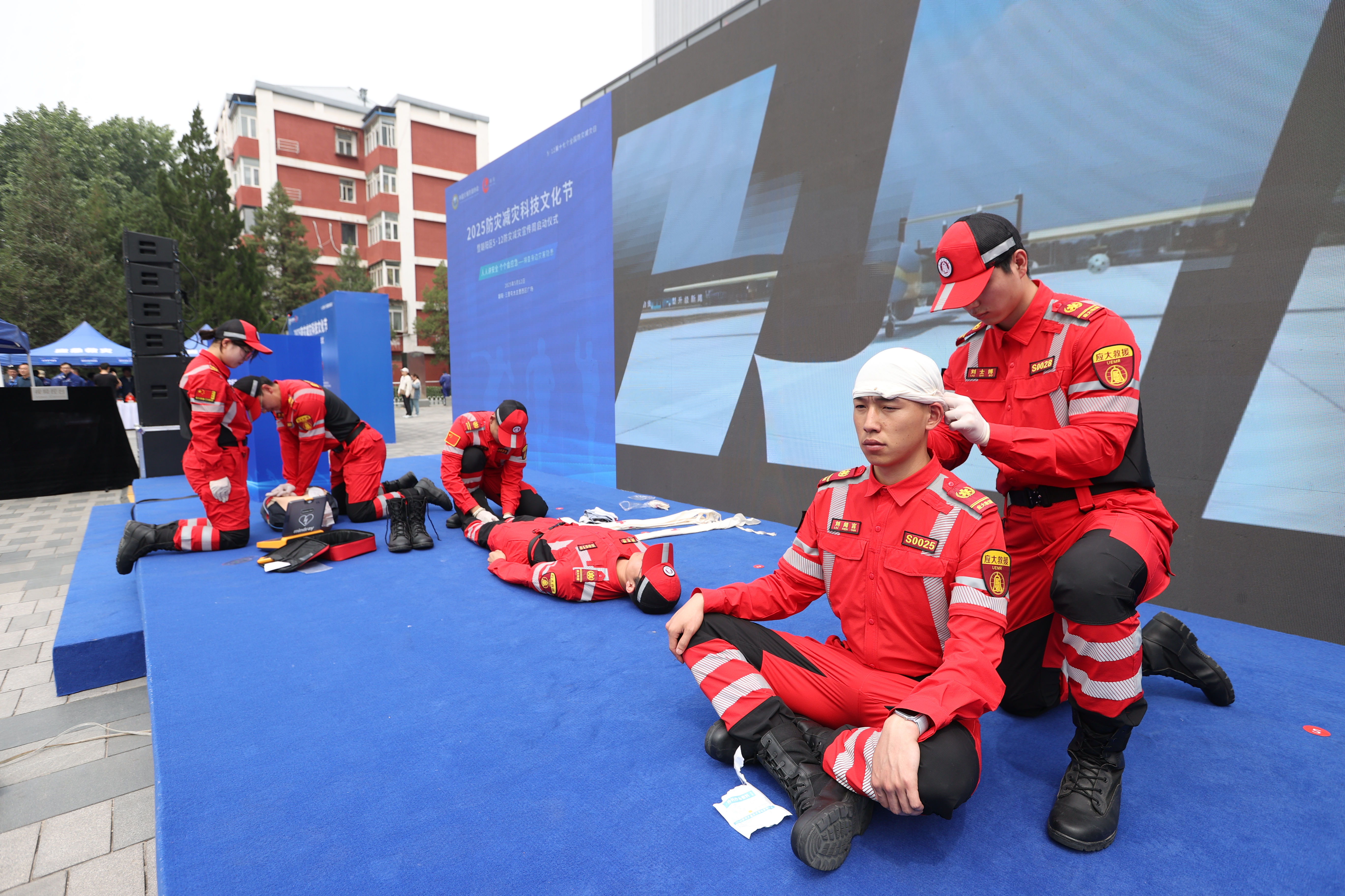 应急管理部党委委员、政治部主任李良生谈基层应急管理工作