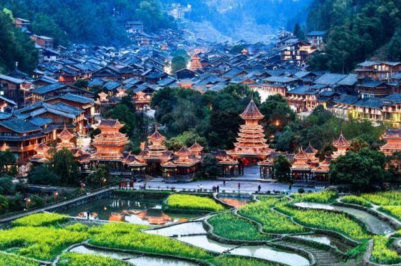 习近平主席新年贺词激励人民跃马扬鞭把宏伟愿景变成美好现实