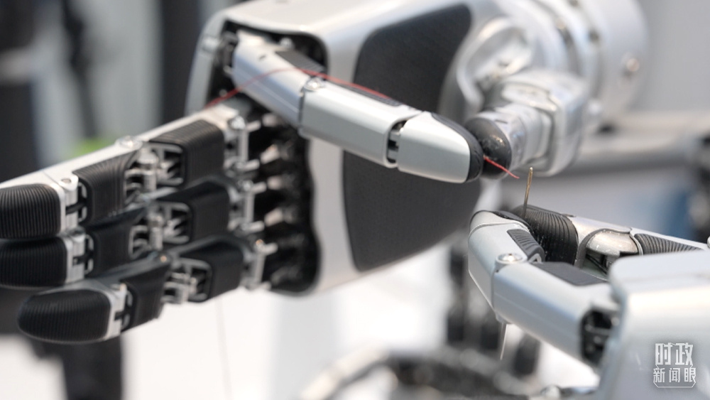 时政新闻眼丨新年首次国内考察,习近平为何来到这片“科创高地”?